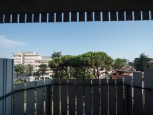 Ricoveri – Balcone con vista Balcone con vista
